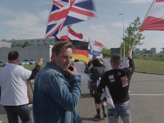 Hoe komt het dat je iemand zo ontzettend kunt haten?