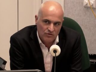 Mediadeskundige Mark Koster over documentaire van Tim Hofman: ‘Weerzinwekkende emoporno’