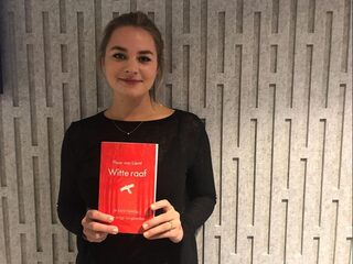 Floor van Liemt kreeg kanker, genas en schreef het prachtige boek 'Witte Raaf'