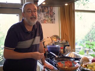 Mangiare! Kookwedstrijd: Ronald Giphart maakt de Röbstie van zijn vader