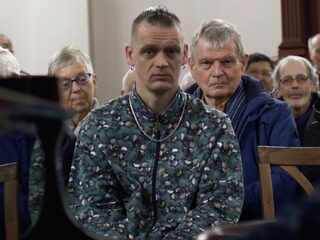 Gabber en pianist; de documentaire Wognum moét je zien