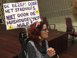 Gemeenten weigeren duidelijkheid bij huishoudelijke hulp