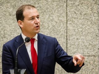 Asscher: ‘Nu geen debat over aanslag Utrecht’