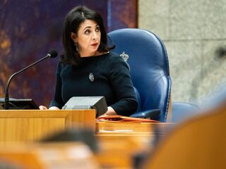 Zijn er te veel debatten in de Tweede Kamer?