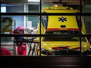 Podcast De Dag: IC-artsen: Denk na of je wel beademd wil worden