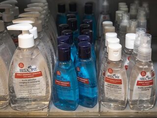 'Handgel met minder dan 70% alcohol kan juist een besmettingshaard worden'