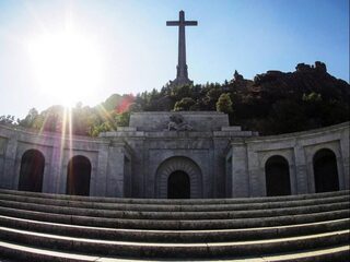 Herbegrafenis dictator Franco legt verdeeldheid Spanje bloot