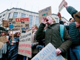 Klimaatspijbelaars breken record: 35.000 scholieren betogen in Brussel