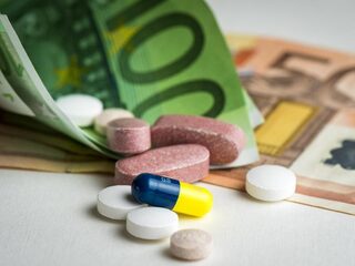 Stand.nl: De zorgkosten moeten inkomensafhankelijk worden