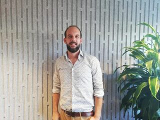 Van een journalistieke zoektocht naar verliefdheid: Huib de Zeeuw werd verliefd op een Syrische vrouw