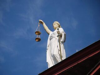 Hoogleraar rechten: 'Betaal coronaboete niet'