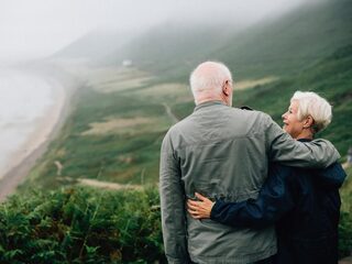 Kinderen maken je gelukkiger – als ze het huis uit zijn