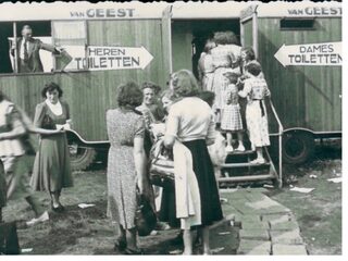 Maak kennis met de uitvinders van het rijdend toilet