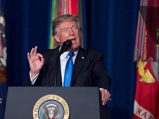 Jortcast #206 met Heleen Mees: 'Virus kan net voldoende zijn om Trump uit het zadel te krijgen'