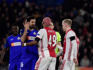 Ajax en AZ gaan op jacht naar Europees herstel