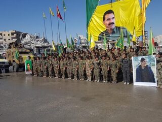 Britse soldaat helpt IS te verdrijven: 'Het is, als vrouw, wél mijn oorlog'