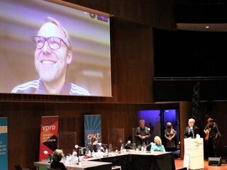 Pieter van Os wint met ‘Liever dier dan mens’ Libris Geschiedenis Prijs 2020