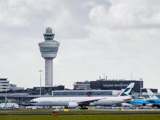 'Je kunt het vliegverkeer niet laten toenemen terwijl je zegt klimaatverandering aan te pakken'