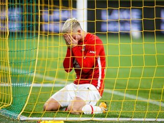 AZ verspeelt weer punten in de slotfase