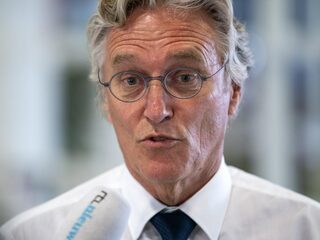 Burgemeester Jorritsma van Eindhoven: Versoepeling voor voetbalstadions doodeng