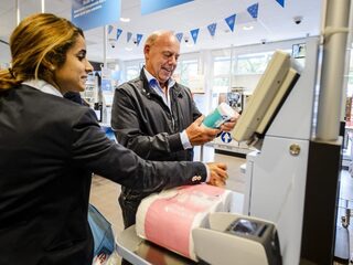 Storing Albert Heijn grotendeels opgelost: meeste kassa's doen het weer