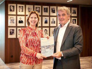 Van Geel: Pas op de plaats voor Eindhoven Airport