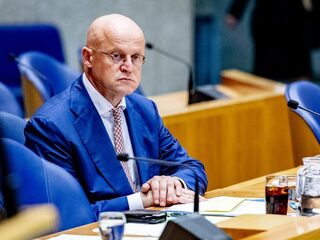 'Of het over klimaat of drugs gaat, iemand van 16 is de gebeten hond'