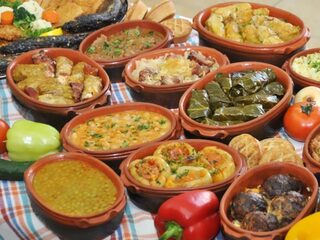 De Servische keuken: het eten barst uit zijn voegen van smaak en toewijding