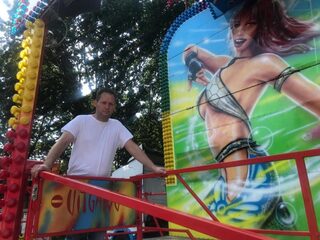 Kermisexploitant 'had al bij de supermarkt gesolliciteerd' maar in Putten draait de draaimolen wél