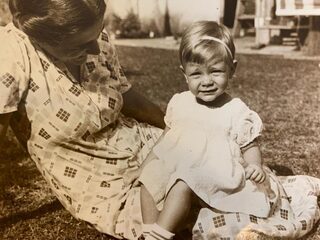 Wat doet leven in een Jappenkamp met het leven van een jong kind?