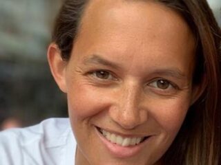 Oud-profvoetballer Sharon Kok ging bewust in quarantaine met vier verstandelijk gehandicapten met corona: 'Ik wilde voor ze blijven zorgen'