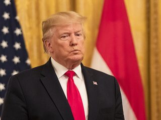 Trump: coronavaccin mogelijk binnen drie of vier weken klaar