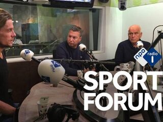 'Hiddink als adviseur van Keizer zou een oplossing zijn voor Ajax'