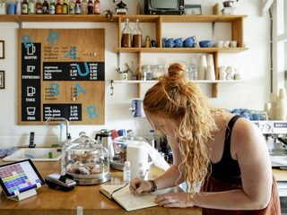 CNV: 'Afbouw steunpakket te snel en te rigoureus'