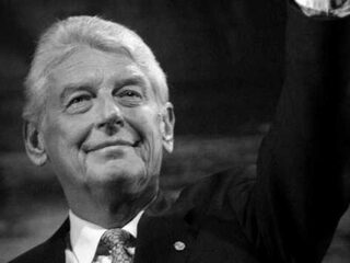 Herdenking oud-premier Wim Kok op NPO Radio 1