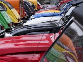 Deze Dag Toen: laatste Lelijke Eend rolt van de band