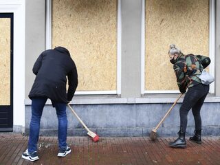 Wat beweegt jongeren om te rellen en plunderen?