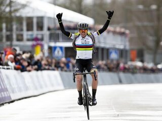 Annemiek van Vleuten: een wereldkampioene zonder wedstrijden