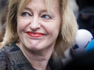 Volgens Jet Bussemaker is politiek ook veel 'gedoetjes'