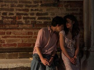 De Italiaanse nacht zit vol flirt, feest en ontvluchting