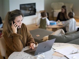 Wie is verantwoordelijk voor een fatsoenlijke thuiswerkplek: jij of je werkgever?