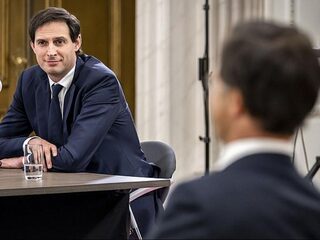 Feit of fictie: volgens Wopke Hoekstra is 75 procent van asielaanvragen van economische vluchtelingen