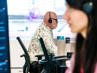 GGD zet extra medewerkers door topdrukte bij GGD-afsprakenlijn vaccinaties