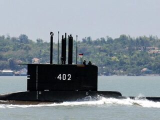 'Weinig hoop meer voor vermiste onderzeeër bij Indonesië': oud-marineman Johan overleefde zelf ongeluk met onderzeeboot