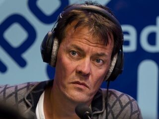 Geachte heer Bosz, goed gedaan, maar zo kan ie wel weer…