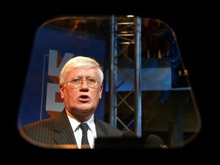 Hans Wiegel: 'We laten de Fransen zien dat wij niet over ons heen laten lopen'