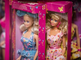 Speelgoeddiscussie: 'Belachelijk dat je een baby een roze strikje in het haar stopt.'