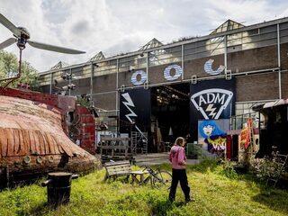 Amsterdam negeert VN; ADM-terrein moet leeg
