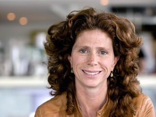 Barbara Barend: 'Ben blij dat mijn oma dit niet meer hoeft mee te maken'