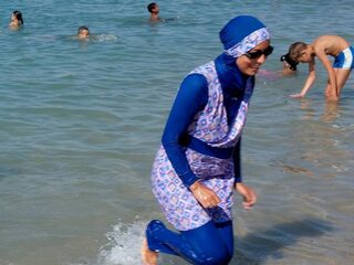 Boerkini-discussie laait op in Frankrijk: zwembaden Grenoble dicht na rel